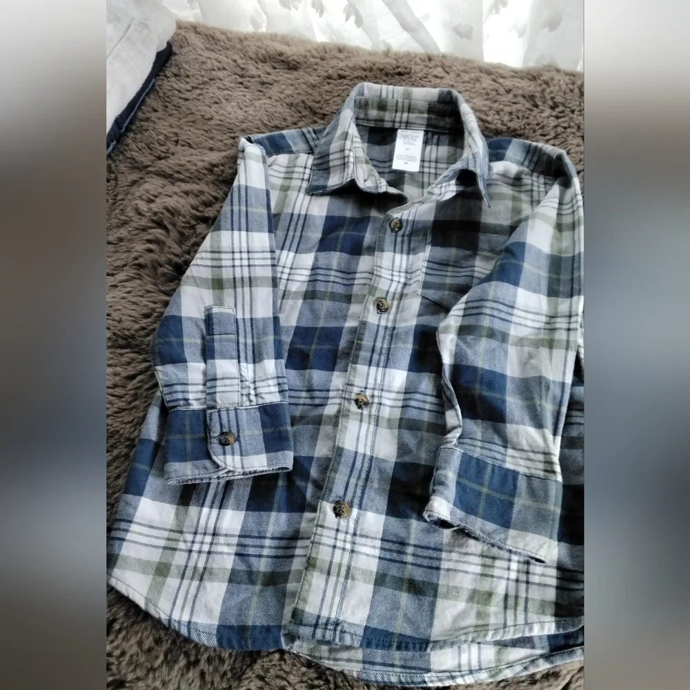 Boys Plaid‎ Button-Up Shirts. - Picture 4 of 4